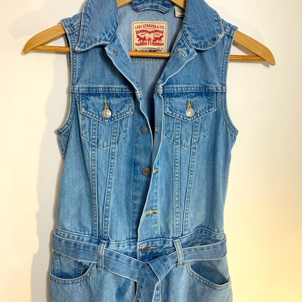 Levi’s tapper Jumpsuit in light wash denim